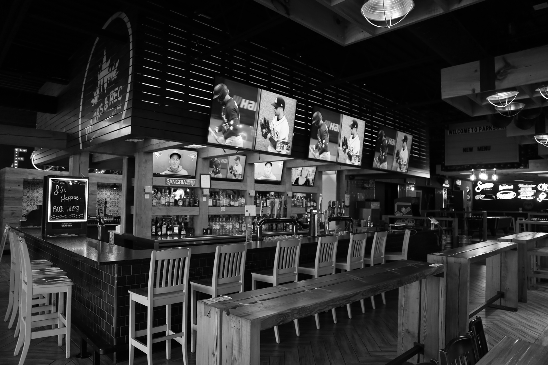 Home Parks & Rec Gastropub and Sports Bar Forest Glade Plaza Windsor